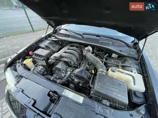 Крайслер 300C, объемом двигателя 2.7 л и пробегом 165 тыс. км за 9700 $, фото 19 на Automoto.ua