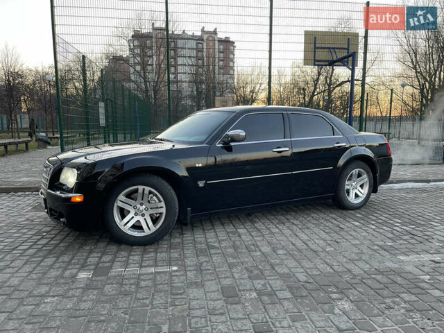 Крайслер 300C, объемом двигателя 2.7 л и пробегом 165 тыс. км за 9700 $, фото 14 на Automoto.ua