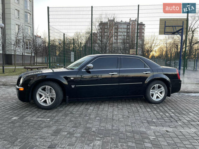 Крайслер 300C, объемом двигателя 2.7 л и пробегом 165 тыс. км за 9700 $, фото 2 на Automoto.ua