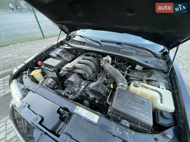 Крайслер 300C, объемом двигателя 2.7 л и пробегом 165 тыс. км за 9700 $, фото 20 на Automoto.ua