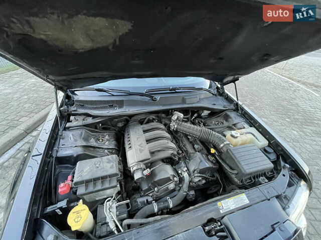 Крайслер 300C, объемом двигателя 2.7 л и пробегом 165 тыс. км за 9700 $, фото 17 на Automoto.ua