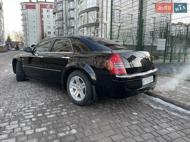 Крайслер 300C, объемом двигателя 2.7 л и пробегом 165 тыс. км за 9700 $, фото 4 на Automoto.ua