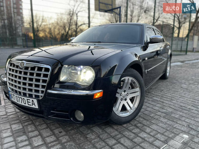 Крайслер 300C, объемом двигателя 2.7 л и пробегом 165 тыс. км за 9700 $, фото 12 на Automoto.ua