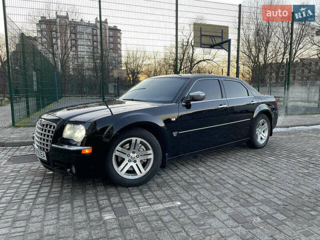 Крайслер 300C, объемом двигателя 2.7 л и пробегом 165 тыс. км за 9700 $, фото 15 на Automoto.ua