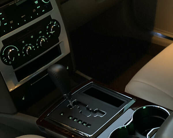Крайслер 300C, объемом двигателя 2.7 л и пробегом 25 тыс. км за 35000 $, фото 15 на Automoto.ua