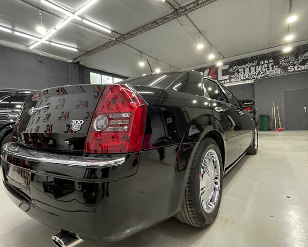 Крайслер 300C, объемом двигателя 2.7 л и пробегом 25 тыс. км за 35000 $, фото 21 на Automoto.ua