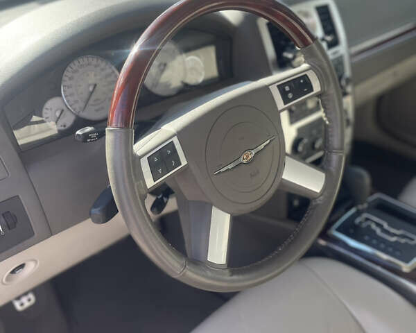 Крайслер 300C, объемом двигателя 2.7 л и пробегом 25 тыс. км за 35000 $, фото 26 на Automoto.ua