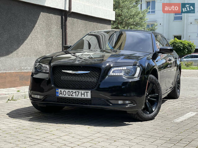 Крайслер 300C, объемом двигателя 3.61 л и пробегом 161 тыс. км за 18999 $, фото 5 на Automoto.ua