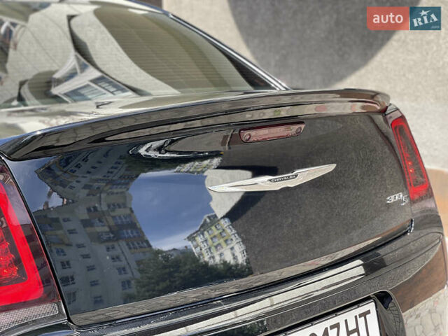 Крайслер 300C, объемом двигателя 3.61 л и пробегом 161 тыс. км за 18999 $, фото 19 на Automoto.ua