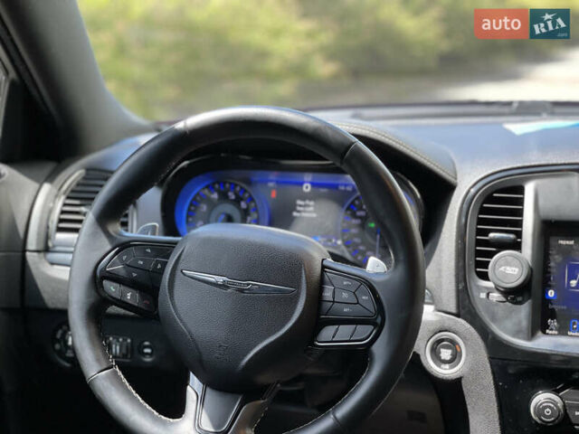 Крайслер 300C, объемом двигателя 3.61 л и пробегом 161 тыс. км за 18999 $, фото 25 на Automoto.ua