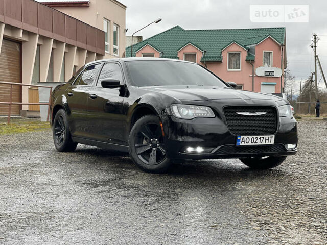 Крайслер 300C, объемом двигателя 3.61 л и пробегом 160 тыс. км за 17999 $, фото 10 на Automoto.ua