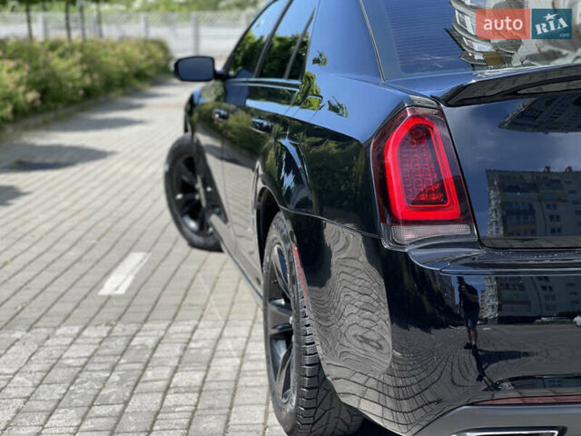 Крайслер 300C, объемом двигателя 3.61 л и пробегом 161 тыс. км за 18999 $, фото 17 на Automoto.ua