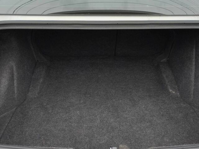 Серый Крайслер 300C, объемом двигателя 3 л и пробегом 3 тыс. км за 4500 $, фото 16 на Automoto.ua