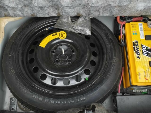 Серый Крайслер 300C, объемом двигателя 3 л и пробегом 3 тыс. км за 4500 $, фото 15 на Automoto.ua