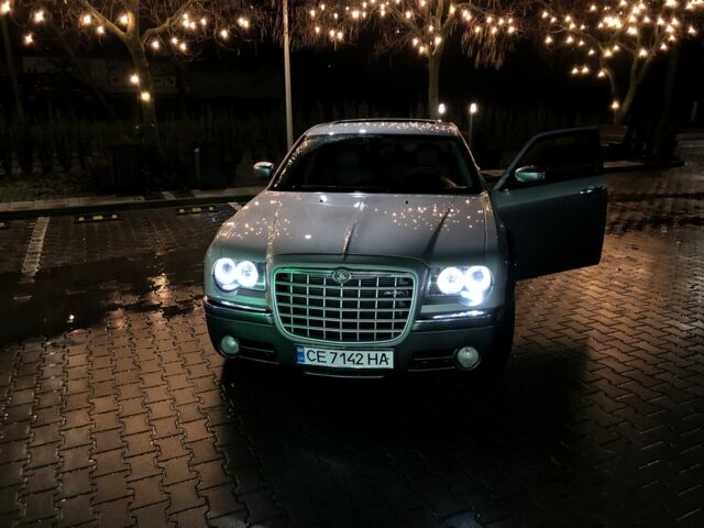 Сірий Крайслер 300C, об'ємом двигуна 2.7 л та пробігом 464 тис. км за 8500 $, фото 7 на Automoto.ua