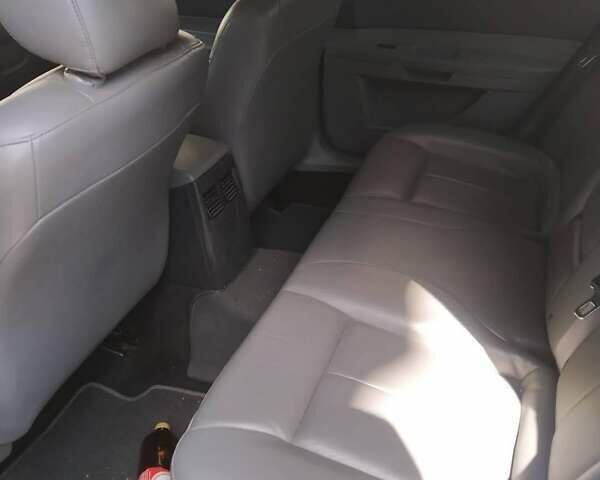 Сірий Крайслер 300C, об'ємом двигуна 3.5 л та пробігом 210 тис. км за 5100 $, фото 6 на Automoto.ua