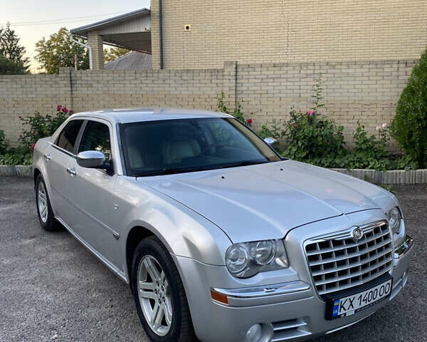 Сірий Крайслер 300C, об'ємом двигуна 3.52 л та пробігом 265 тис. км за 7700 $, фото 28 на Automoto.ua