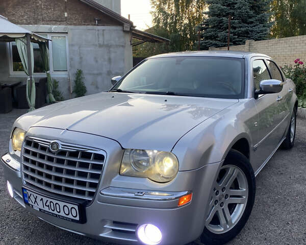 Сірий Крайслер 300C, об'ємом двигуна 3.52 л та пробігом 265 тис. км за 7700 $, фото 1 на Automoto.ua