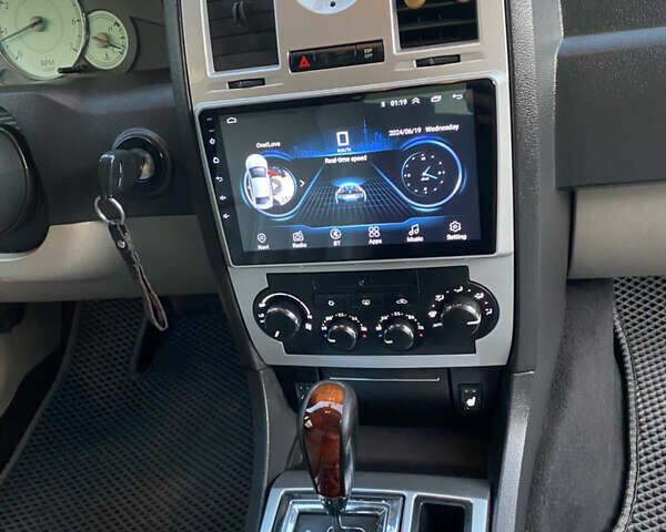 Сірий Крайслер 300C, об'ємом двигуна 3.52 л та пробігом 265 тис. км за 7700 $, фото 12 на Automoto.ua