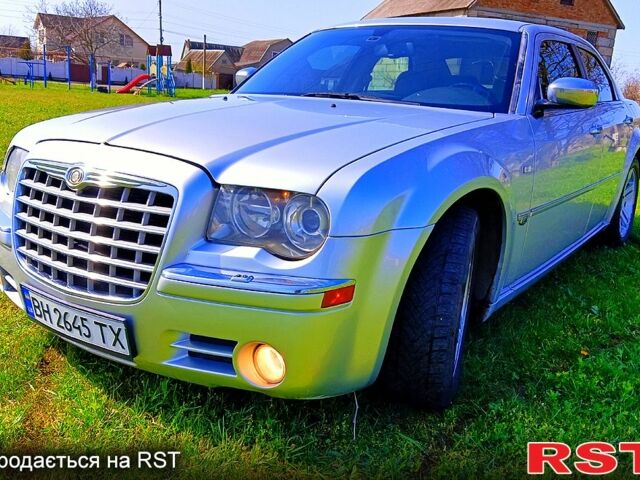 Сірий Крайслер 300C, об'ємом двигуна 2.7 л та пробігом 300 тис. км за 4999 $, фото 1 на Automoto.ua