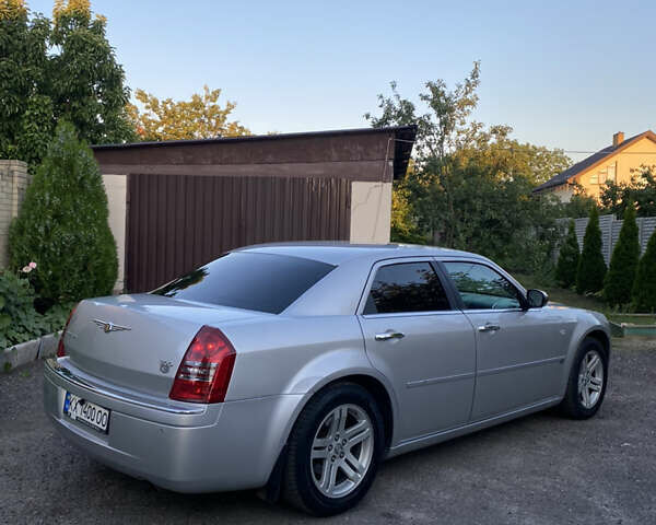 Сірий Крайслер 300C, об'ємом двигуна 3.52 л та пробігом 265 тис. км за 7700 $, фото 7 на Automoto.ua