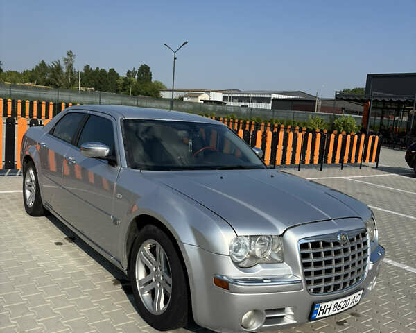 Серый Крайслер 300C, объемом двигателя 2.74 л и пробегом 300 тыс. км за 6850 $, фото 27 на Automoto.ua