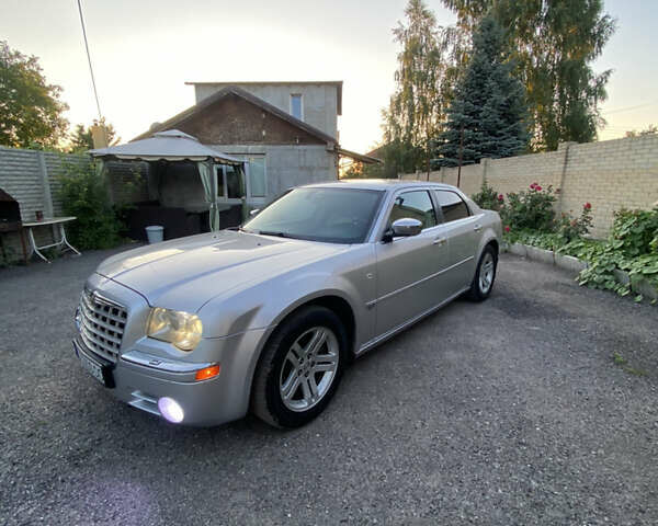 Сірий Крайслер 300C, об'ємом двигуна 3.52 л та пробігом 265 тис. км за 7700 $, фото 5 на Automoto.ua