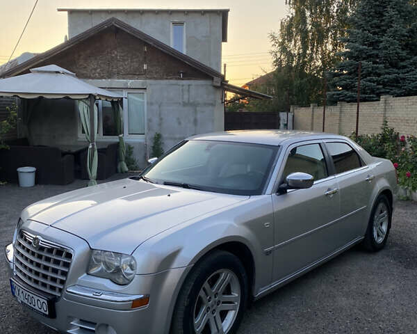 Сірий Крайслер 300C, об'ємом двигуна 3.52 л та пробігом 265 тис. км за 7700 $, фото 27 на Automoto.ua