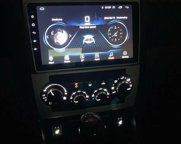 Сірий Крайслер 300C, об'ємом двигуна 3.52 л та пробігом 265 тис. км за 7700 $, фото 35 на Automoto.ua