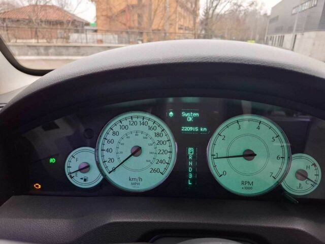 Серый Крайслер 300C, объемом двигателя 2.7 л и пробегом 219 тыс. км за 6500 $, фото 12 на Automoto.ua