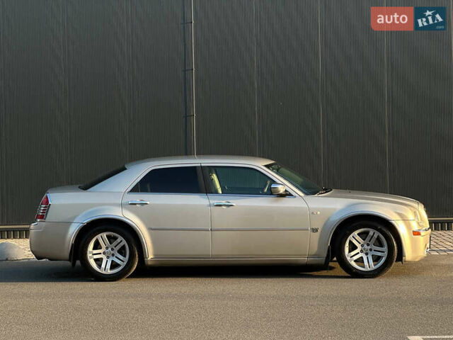 Сірий Крайслер 300C, об'ємом двигуна 2.99 л та пробігом 216 тис. км за 9200 $, фото 3 на Automoto.ua