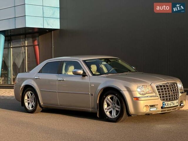 Серый Крайслер 300C, объемом двигателя 2.99 л и пробегом 216 тыс. км за 8900 $, фото 4 на Automoto.ua