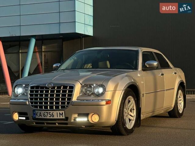 Серый Крайслер 300C, объемом двигателя 2.99 л и пробегом 216 тыс. км за 8900 $, фото 12 на Automoto.ua