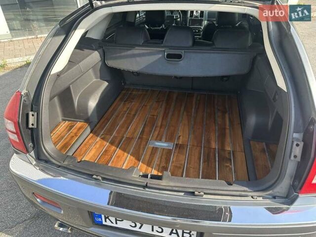 Серый Крайслер 300C, объемом двигателя 2.99 л и пробегом 211 тыс. км за 9400 $, фото 15 на Automoto.ua