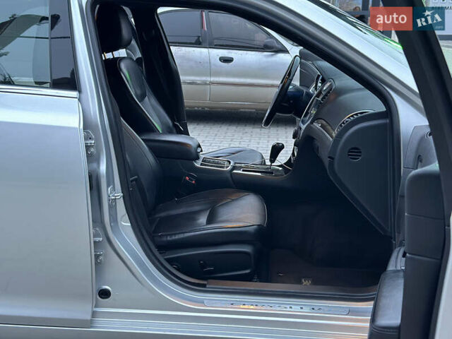 Серый Крайслер 300C, объемом двигателя 5.65 л и пробегом 161 тыс. км за 14800 $, фото 21 на Automoto.ua