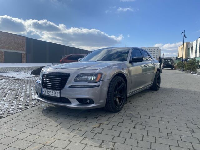 Серый Крайслер 300C, объемом двигателя 3.6 л и пробегом 300 тыс. км за 11800 $, фото 1 на Automoto.ua
