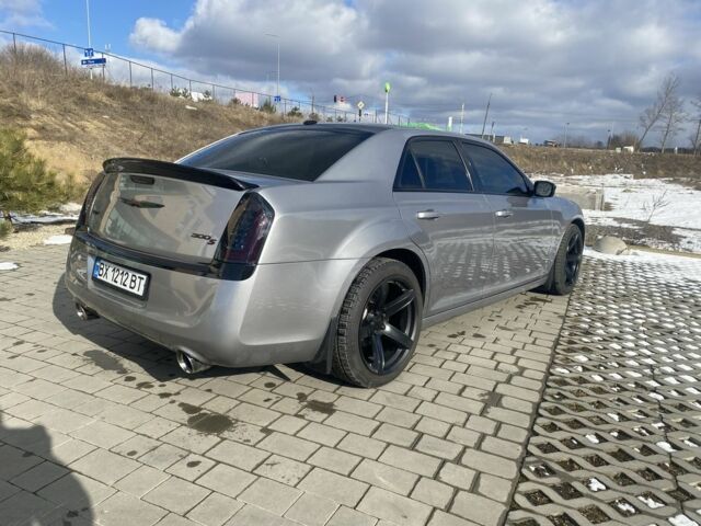 Серый Крайслер 300C, объемом двигателя 3.6 л и пробегом 300 тыс. км за 11800 $, фото 2 на Automoto.ua