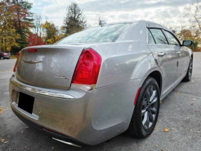 Сірий Крайслер 300C, об'ємом двигуна 3.6 л та пробігом 89 тис. км за 5500 $, фото 4 на Automoto.ua