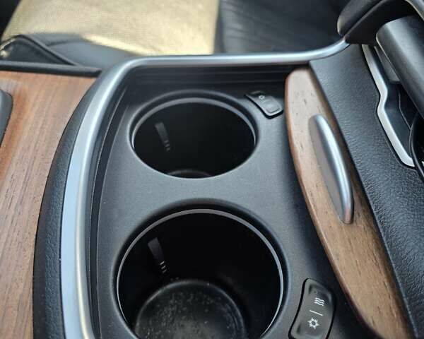 Сірий Крайслер 300C, об'ємом двигуна 5.65 л та пробігом 170 тис. км за 37000 $, фото 12 на Automoto.ua
