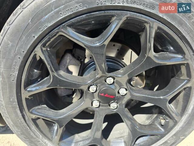 Сірий Крайслер 300C, об'ємом двигуна 5.65 л та пробігом 170 тис. км за 37000 $, фото 3 на Automoto.ua