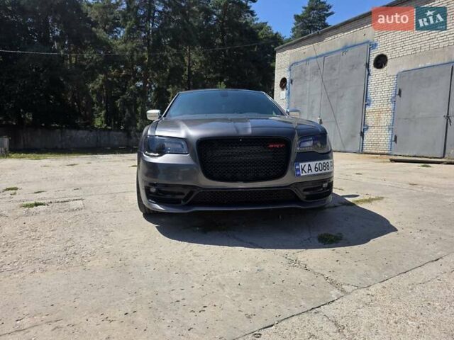 Сірий Крайслер 300C, об'ємом двигуна 5.65 л та пробігом 170 тис. км за 37000 $, фото 8 на Automoto.ua