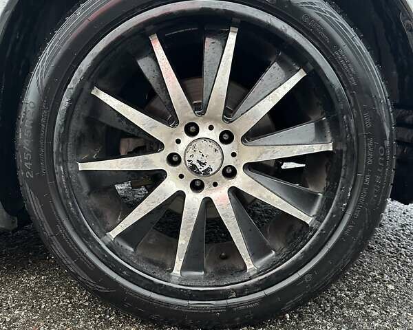 Сірий Крайслер 300C, об'ємом двигуна 5.65 л та пробігом 328 тис. км за 8999 $, фото 8 на Automoto.ua