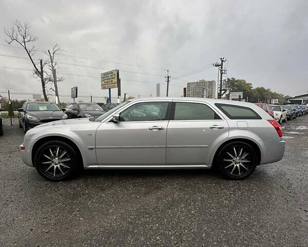 Сірий Крайслер 300C, об'ємом двигуна 5.65 л та пробігом 328 тис. км за 8999 $, фото 5 на Automoto.ua