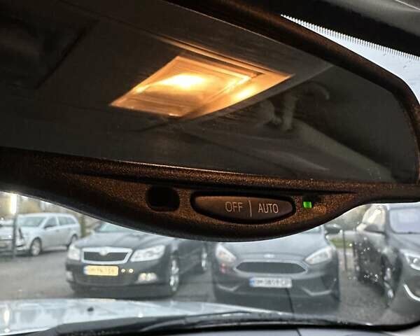 Сірий Крайслер 300C, об'ємом двигуна 5.65 л та пробігом 328 тис. км за 8999 $, фото 24 на Automoto.ua