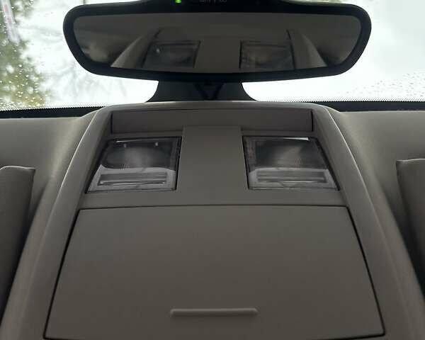 Серый Крайслер 300C, объемом двигателя 5.65 л и пробегом 328 тыс. км за 8999 $, фото 40 на Automoto.ua