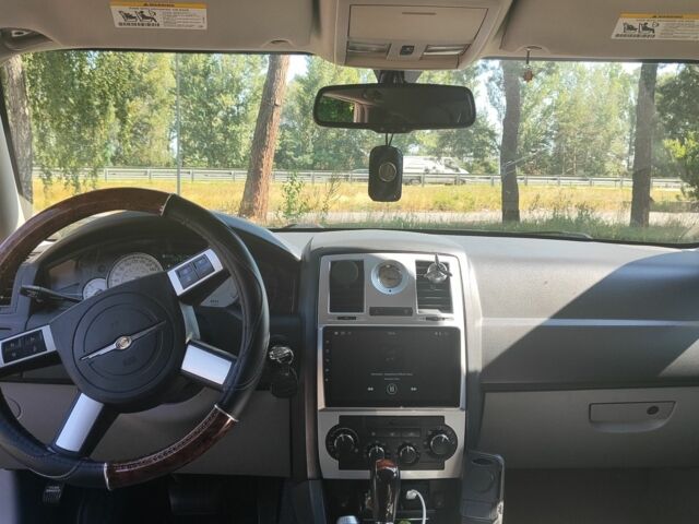 Крайслер 300C 2007 в Киеве на Automoto.ua Серый Крайслер 300C, объемом двигателя 3 л и пробегом 317 тыс. км за 8084 $, фото 9 на Automoto.ua