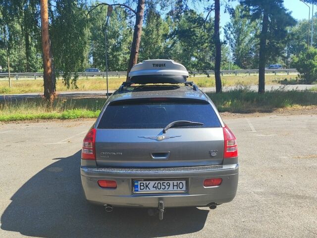 Крайслер 300C 2007 в Киеве на Automoto.ua Серый Крайслер 300C, объемом двигателя 3 л и пробегом 317 тыс. км за 8084 $, фото 7 на Automoto.ua