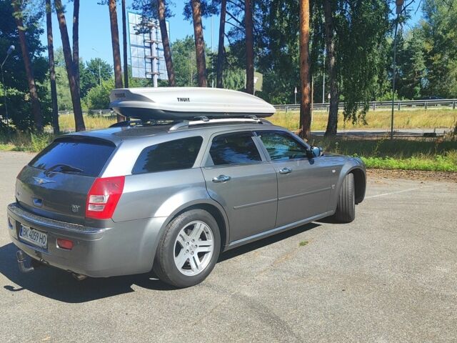 Крайслер 300C 2007 в Киеве на Automoto.ua Серый Крайслер 300C, объемом двигателя 3 л и пробегом 317 тыс. км за 8084 $, фото 3 на Automoto.ua