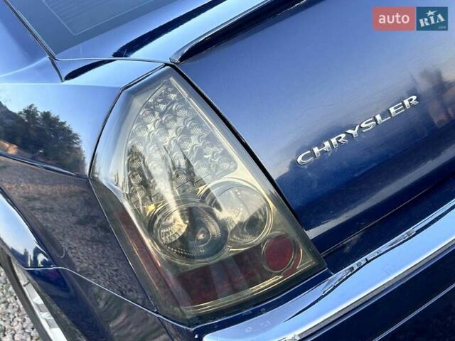 Синий Крайслер 300C, объемом двигателя 2.74 л и пробегом 220 тыс. км за 7600 $, фото 10 на Automoto.ua