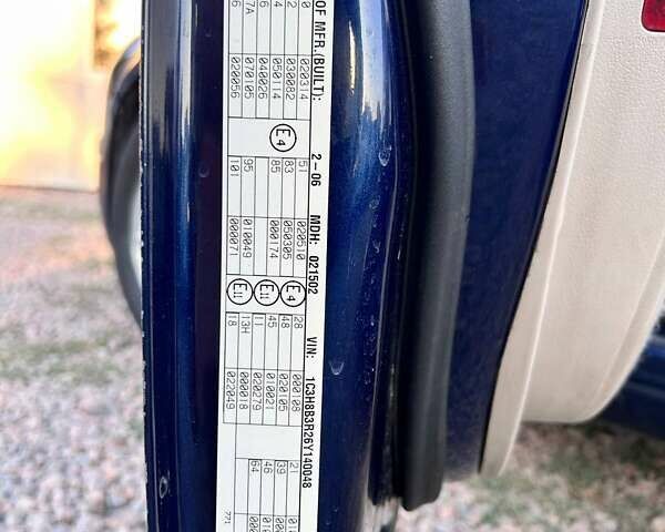 Синий Крайслер 300C, объемом двигателя 2.74 л и пробегом 220 тыс. км за 7600 $, фото 32 на Automoto.ua